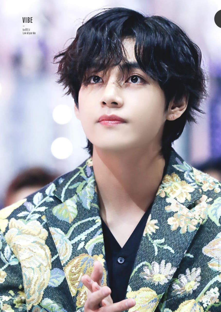 Kim Taehyung Facts - Celeb Face - Know Everything About Your ...